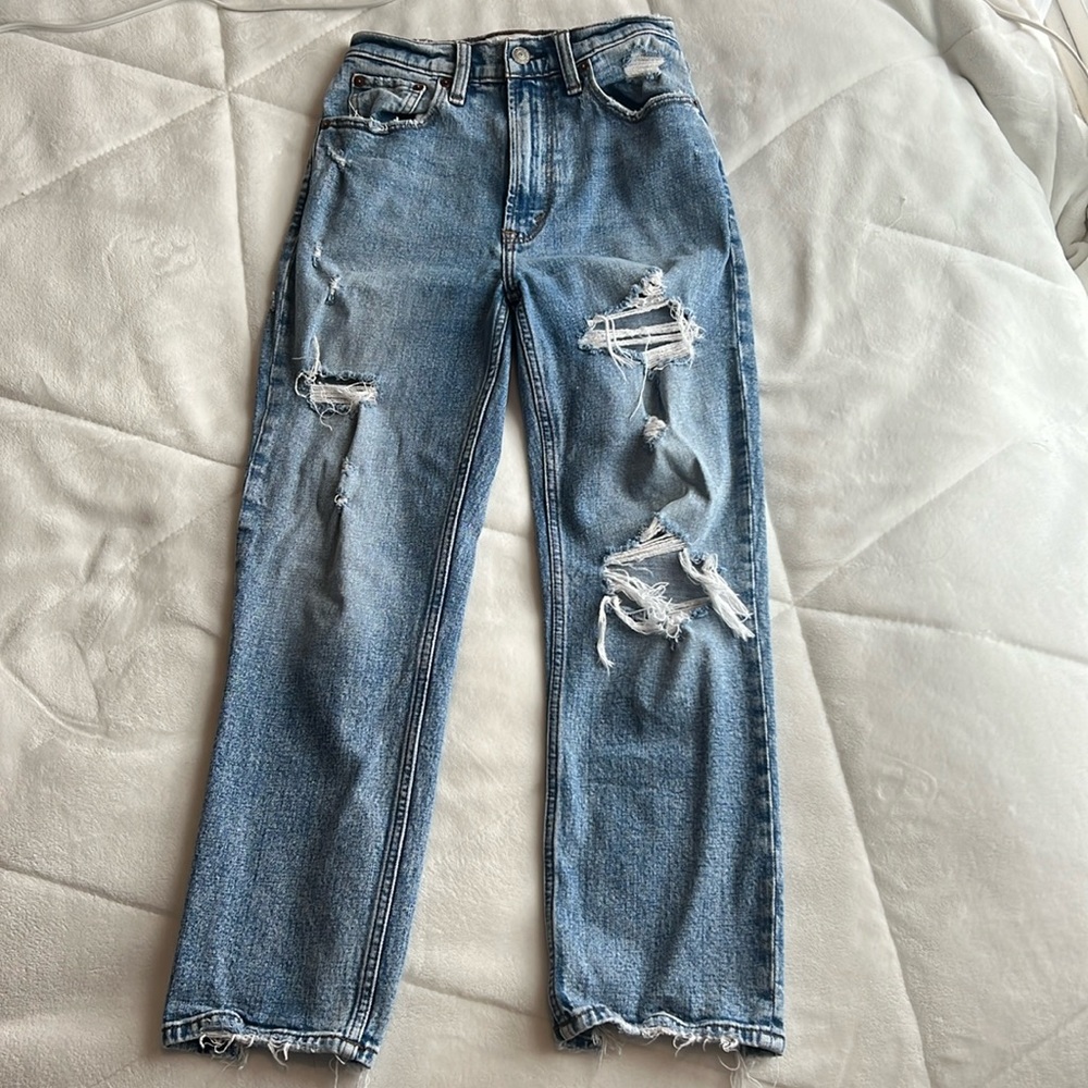 Abercrombie Ankle Straight High Rise Jeans medium wash